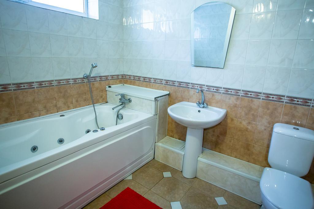 Premium Hotel Izmaïl Esterno foto